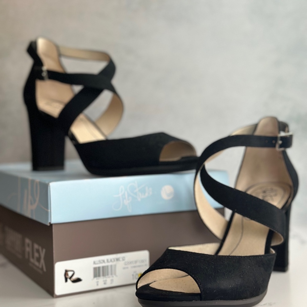 LifeStride Black Strappy Heels